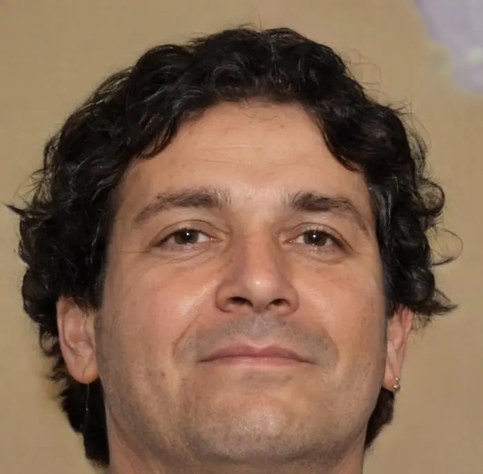 Roberto Cuza - CEO